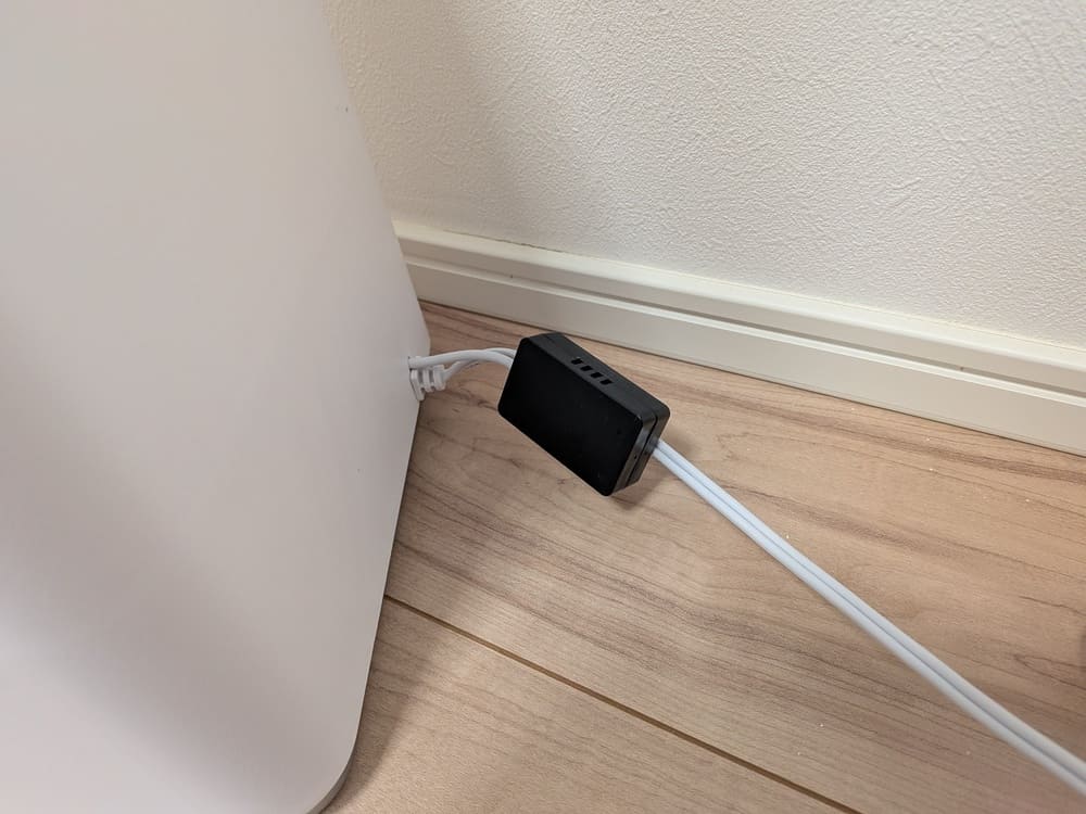 Troston製加湿器の湿度計はコードについている